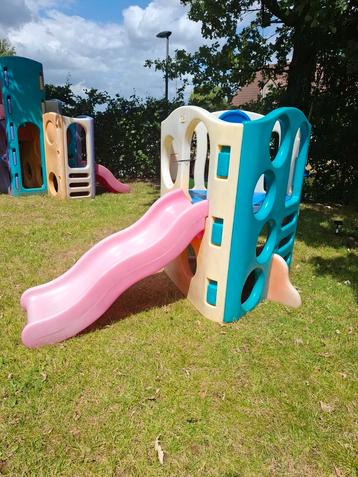 Speelhuisje/glijbaan Little tikes beschikbaar voor biedingen