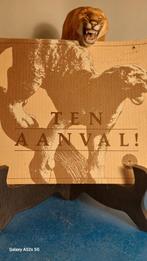 Ten Aanval., Antiek en Kunst, Antiek | Porselein, Ophalen of Verzenden