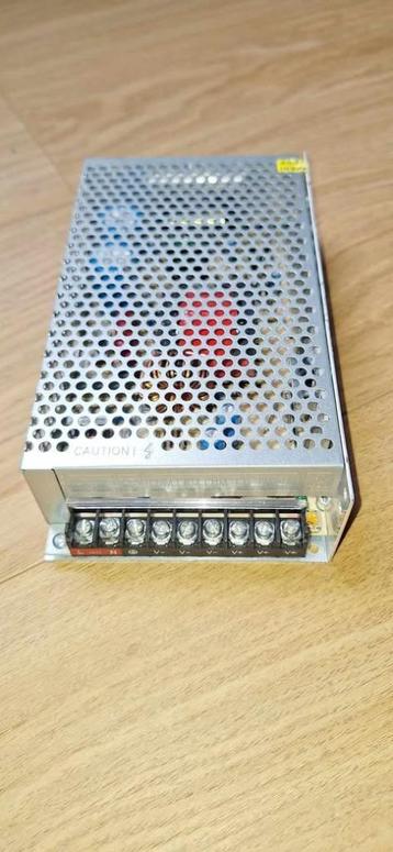 Te koop: Voeding S-250-24 (24V, 10A) beschikbaar voor biedingen