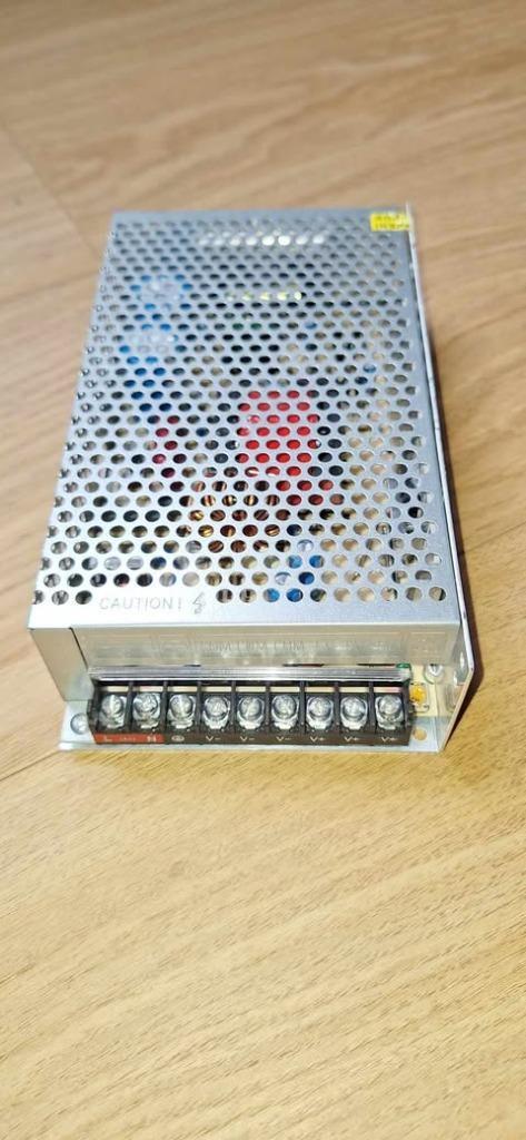 Te koop: Voeding S-250-24 (24V, 10A), Elektronische apparatuur, Onderdelen en Toebehoren, Zo goed als nieuw, Ophalen of Verzenden