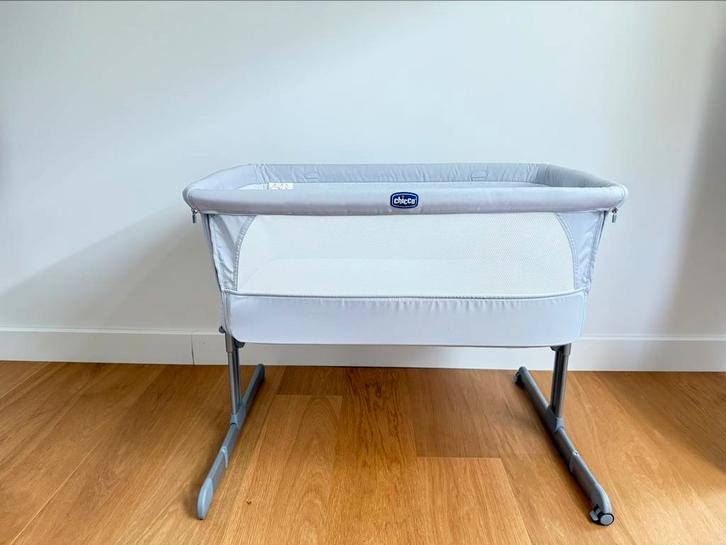 Chicco co-sleeper Next2Me Essential, Enfants & Bébés, Berceaux & Lits, Utilisé, Berceau, Enlèvement