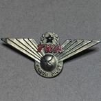 Vintage TWA Junior Pilot reversspeldje met metalen vleugels, Ophalen of Verzenden, Gebruikt, Patch, Badge of Embleem