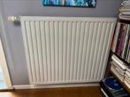 Radiator, met houder en bijhorende onderdelen, Doe-het-zelf en Bouw, Verwarming en Radiatoren, Ophalen, Zo goed als nieuw, Radiator