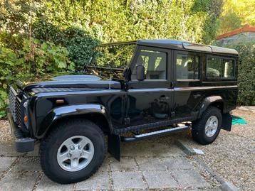 Land Rover Defender 110 SW 2.2 120 SE — 2015 — 19.000 km — F, Auto's, Zwart, Defender, Particulier, 7 kW