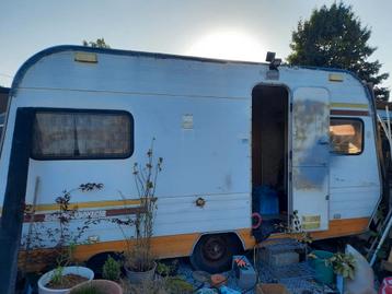 Caravane tractable étanche ferme à clé  beschikbaar voor biedingen