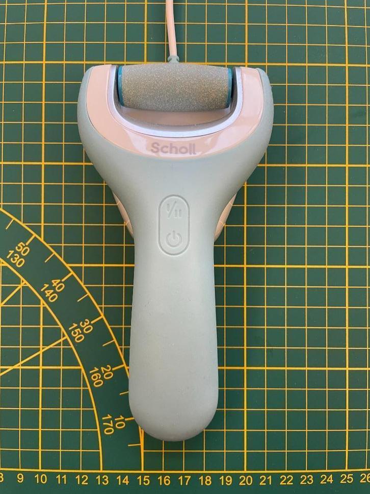 Scholl Velvet Smooth Pro wet & dry - râpe électrique, Elektronische apparatuur, Persoonlijke Verzorgingsapparatuur, Gebruikt, Hand- en Voetverzorging