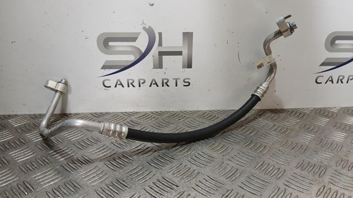 Tuyau clim d'un Mercedes GLA, Autos : Pièces & Accessoires, Autres pièces automobiles, Mercedes-Benz, Utilisé, 3 mois de garantie