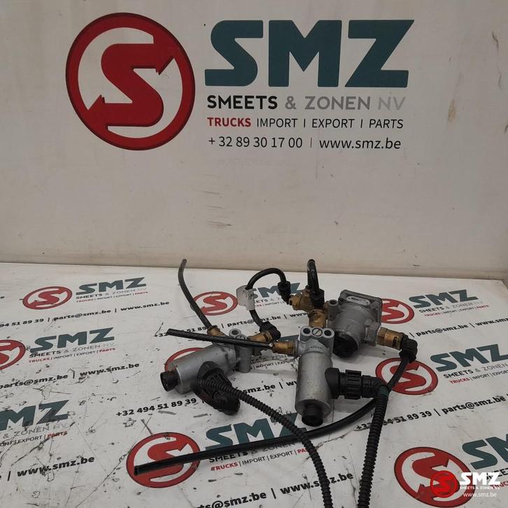 Occ set van 3 drukbegrenzingsventielen Iveco, Auto-onderdelen, Vrachtwagen-onderdelen, Iveco, Overige Auto-onderdelen, Gebruikt