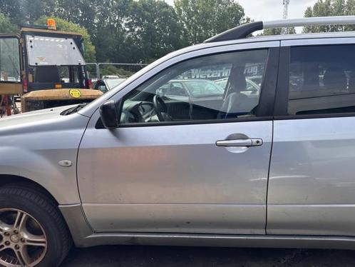 Portier 4Deurs links-voor van een Mitsubishi Outlander (A31A, Auto-onderdelen, Carrosserie, Deur, Mitsubishi, Gebruikt, 3 maanden garantie