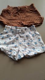 2 shortjes Maat 128, Kinderen en Baby's, Kinderkleding | Maat 128, Ophalen of Verzenden, Zo goed als nieuw