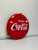 Drink Coca Cola emaille reclame button, Reclamebord, Gebruikt, Ophalen of Verzenden