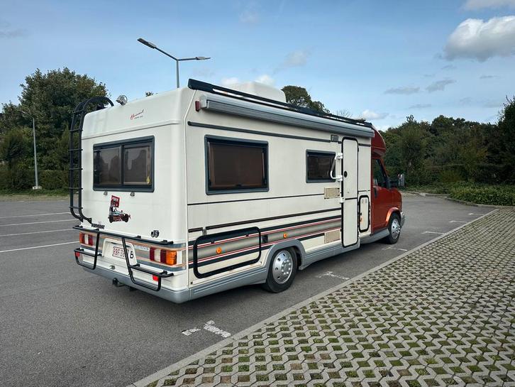 Peugeot J5 Oldtimer Mobilhome – Slechts 91.870 km, Caravans en Kamperen, Caravans, Particulier, tot en met 4, Overige merken, Koelkast