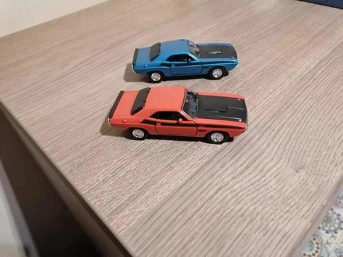 2 Miniatuurauto's / Welly / Dodge 1970 Challenger, Hobby en Vrije tijd, Modelauto's | 1:43, Zo goed als nieuw, Auto, Ophalen of Verzenden