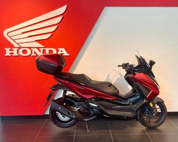 Honda NSS 125 Forza (bj 2023) beschikbaar voor biedingen