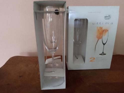 Glas : champagne – vintage – karaf - theepot, Huis en Inrichting, Keuken | Servies, Zo goed als nieuw, Glas, Ophalen