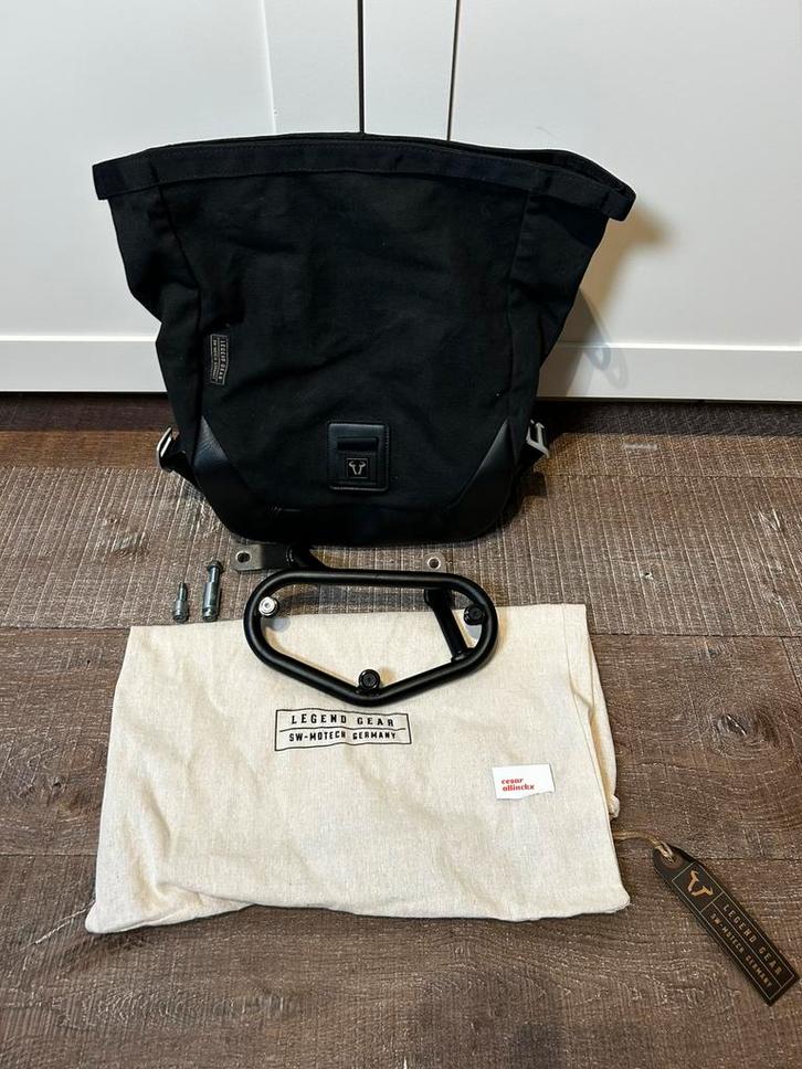 sacoche latéral + support et fixation SW-MOTECH (9.8l), Motoren, Accessoires | Koffers en Tassen, Zo goed als nieuw, Ophalen