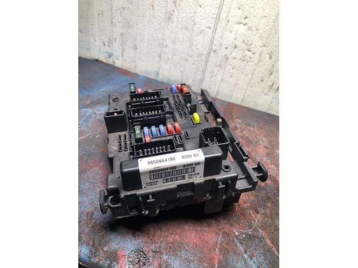 Zekeringkast van een Peugeot 307, Auto-onderdelen, Elektronica en Kabels, Peugeot, Gebruikt, 3 maanden garantie, Ophalen of Verzenden