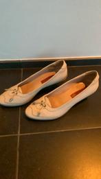 Beige dames schoenen Olivier Strelli maat 39, Kleding | Dames, Schoenen, Ophalen, Zo goed als nieuw, Beige