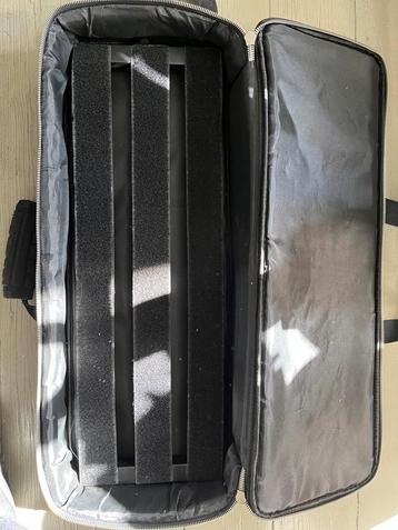 Pedaltrain Metro 24 + softcase beschikbaar voor biedingen