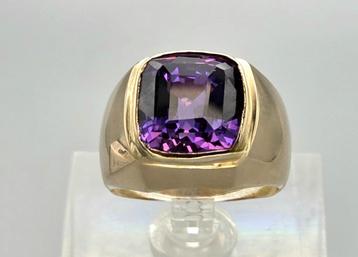Gouden Vintage ring edelsteen amethist. (Pinkring).2025/682 beschikbaar voor biedingen