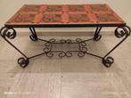 Tafel in de woonkamer, Ophalen