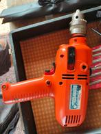 Makita boormachine, Doe-het-zelf en Bouw, Gereedschap | Boormachines, Gebruikt, Klopboormechanisme, 400 tot 600 watt, Ophalen