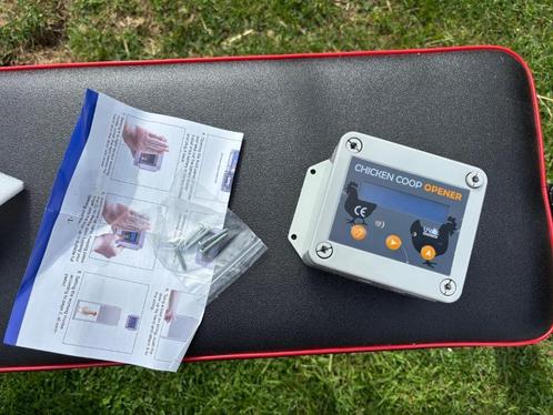 Automatische hokopener kippen poortje, Dieren en Toebehoren, Overige Dieren-accessoires, Nieuw, Ophalen