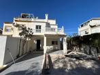 Gerenoveerde half-vrijstaande duplex woning in Torrevieja..., Immo, Buitenland, Torrevieja, Spanje, Woonhuis, 3 kamers