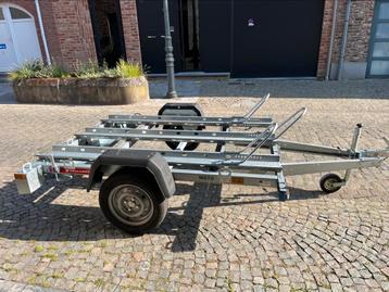 Mototrailer te huur max 3 moto (604kg) beschikbaar voor biedingen