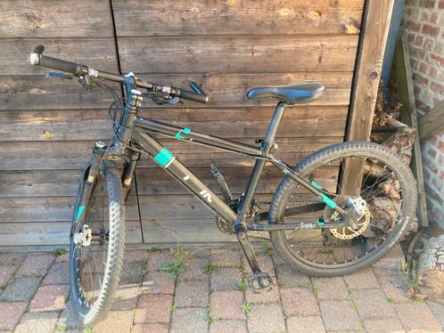 2 x mountainbikes B-Twin 24 Inch, Fietsen en Brommers, Fietsen | Mountainbikes en ATB, Zo goed als nieuw, Ophalen