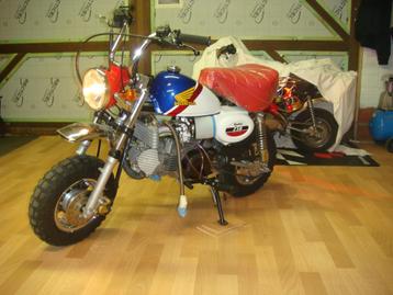 Honda monkey Z50j replica 150cc [motopapieren]