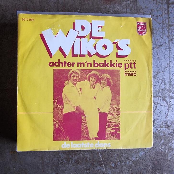 7" De Wiko's - Achter m'n bakkie, Cd's en Dvd's, Vinyl Singles, Gebruikt, Single, Nederlandstalig, 7 inch, Ophalen of Verzenden