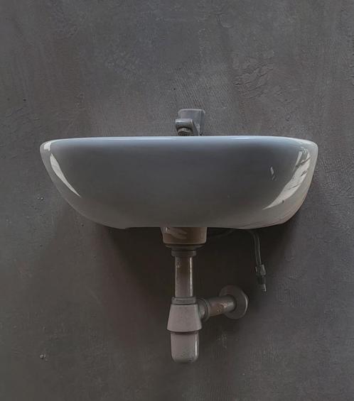 Petit lavbao - comme neuf, Huis en Inrichting, Badkamer | Badkamermeubels, Zo goed als nieuw, Wasbak of Wastafel, Minder dan 100 cm