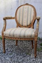 Ancien Fauteuil Médaillon Cabriolet  De Style Louis XVI, Enlèvement