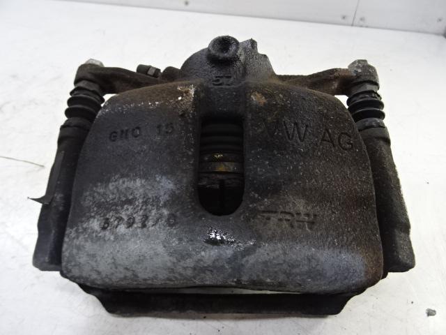 REMKLAUW RECHTS VOOR Audi A3 (8V1 / 8VK) (01-2012/10-2020), Auto-onderdelen, Remmen en Aandrijving, Audi, Gebruikt