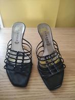 Zwarte Italiaanse hoge slippers maat 37, Zwart, Gedragen, Ophalen, Slippers
