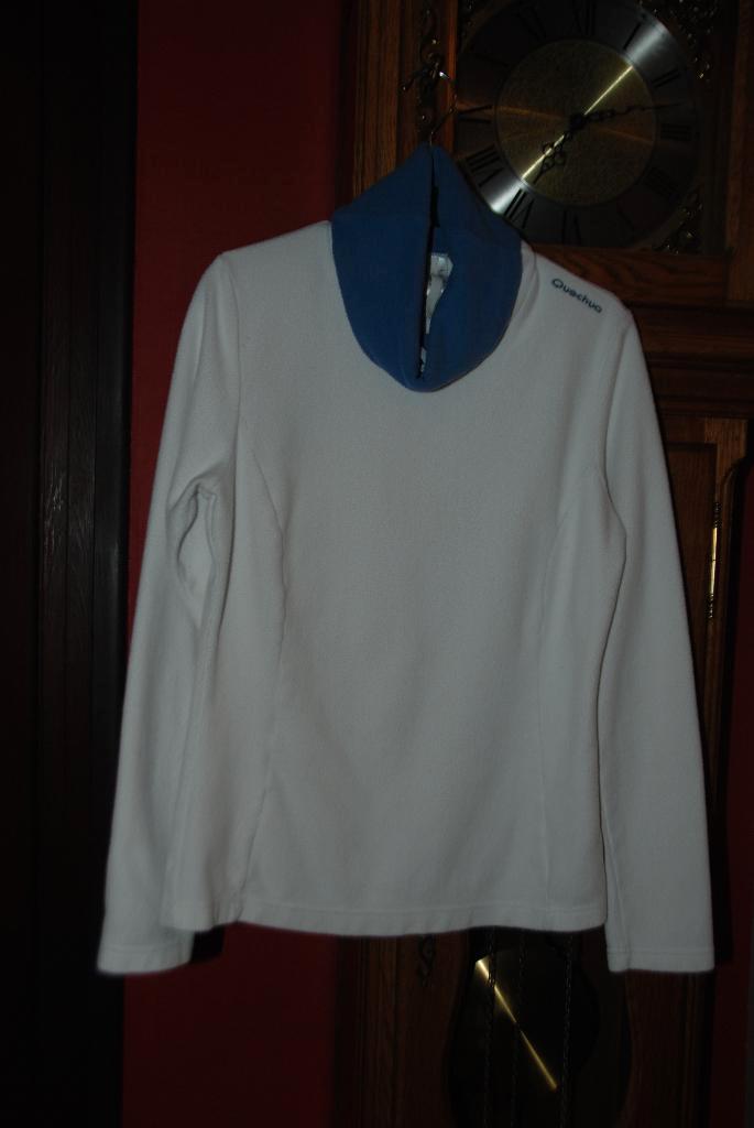 Sportsweater voor dames „Decathlon” in witte fleece M, Kleding | Dames, Sportkleding, Zo goed als nieuw, Overige typen, Maat 38/40 (M)