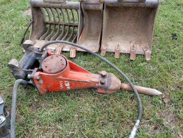 Hydraulische rotsbreker (BRH) /Montabert beschikbaar voor biedingen