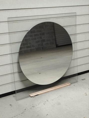 Grote spiegel op glasplaat - 96cm - 80cm beschikbaar voor biedingen