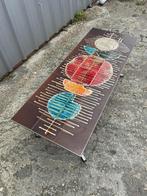 Salontafel uit de jaren 70, Ophalen