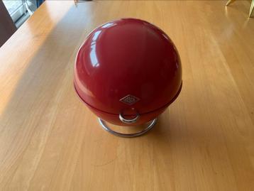 Wesco Superball rood beschikbaar voor biedingen