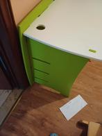 groen en wit kinderbureau h74 l106 p62, Ophalen, Gebruikt, Bureau