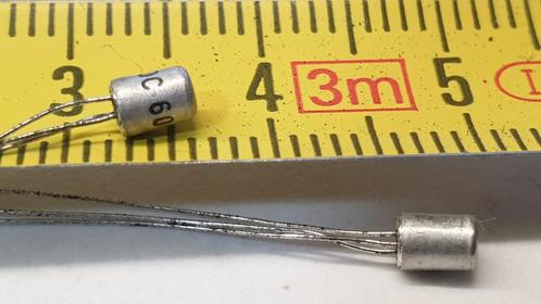 jw1191: OC60 : Germanium transistor van 1957 , NOS	 PNP germ, Hobby en Vrije tijd, Elektronica-componenten, Nieuw, Ophalen of Verzenden