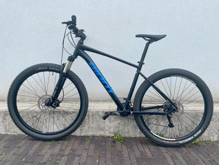 Mountainbike Giant Talon 29 1 Hardtail (2022), Fietsen en Brommers, Fietsen | Mountainbikes en ATB, Gebruikt, Heren, Giant, Hardtail
