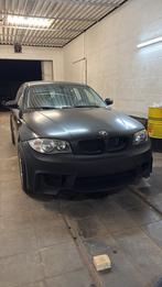 BMW 1 series E87 2009 168.000km, Auto's, BMW, Euro 5, 4 cilinders, Zwart, Handgeschakeld