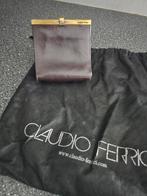 Portemonnee claudio ferrici, Ophalen