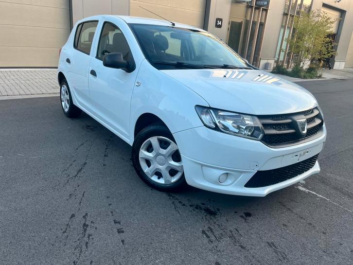 Dacia sandero benzine  1ste eigenaar 127.000km, Auto's, Dacia, Particulier, Sandero, Bluetooth, Benzine, Euro 6, 5 deurs, Wit