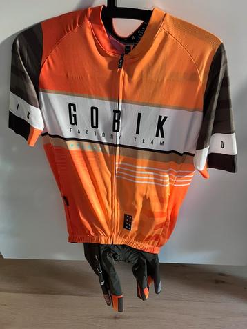 Fietskledij beschikbaar voor biedingen