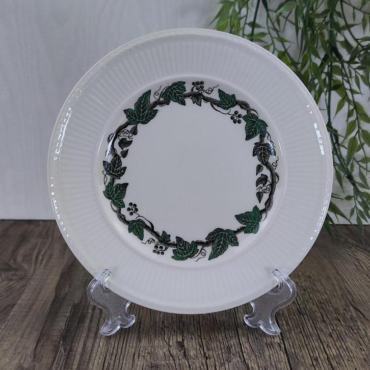 Wedgwood Stratford Gebaksbordje 16cm, Antiek en Kunst, Antiek | Servies los, Ophalen of Verzenden