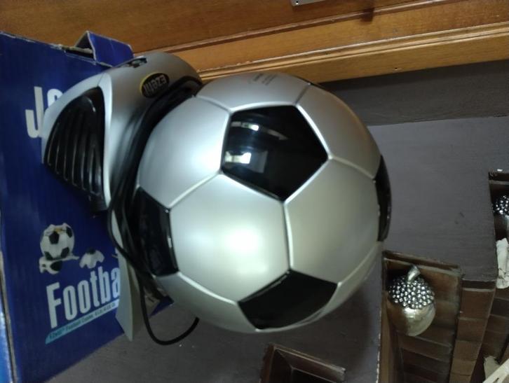 Koelkastje 6 blikjes vorm voetbal, Elektronische apparatuur, Koelkasten en IJskasten, Zo goed als nieuw, Zonder vriesvak, Minder dan 75 liter